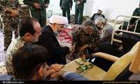 دیدار مسئولان شهرستان دشتی با خانواده شهید علی فقهی به مناسبت هفته بسیج